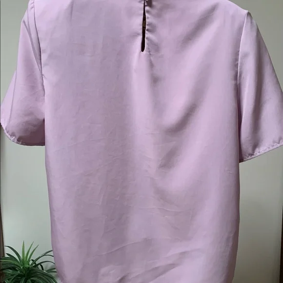 Jaclyn Smith, Silky, Lavender, Blouse,Short sleeve - Picture 2 of 3